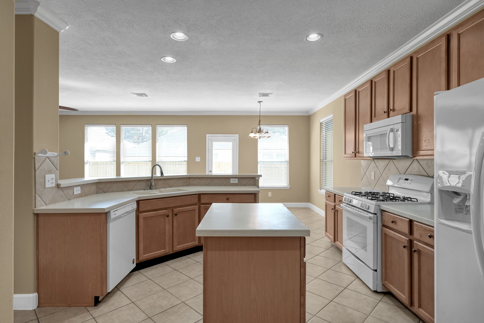 952 Crannog Way Conroe, TX 77301 - Photo 16 of 39