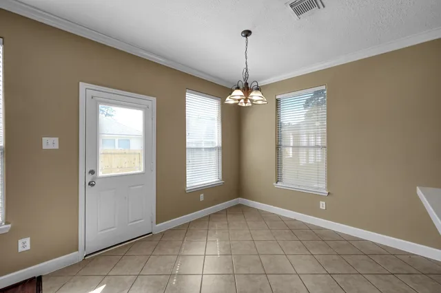 $2,000 | 952 Crannog Way, Conroe, TX 77301