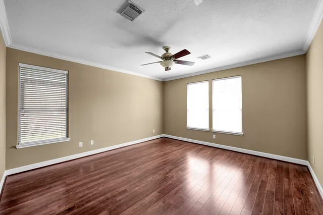 $2,000 | 952 Crannog Way, Conroe, TX 77301