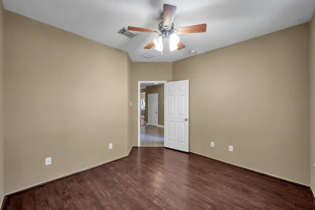 $2,000 | 952 Crannog Way, Conroe, TX 77301