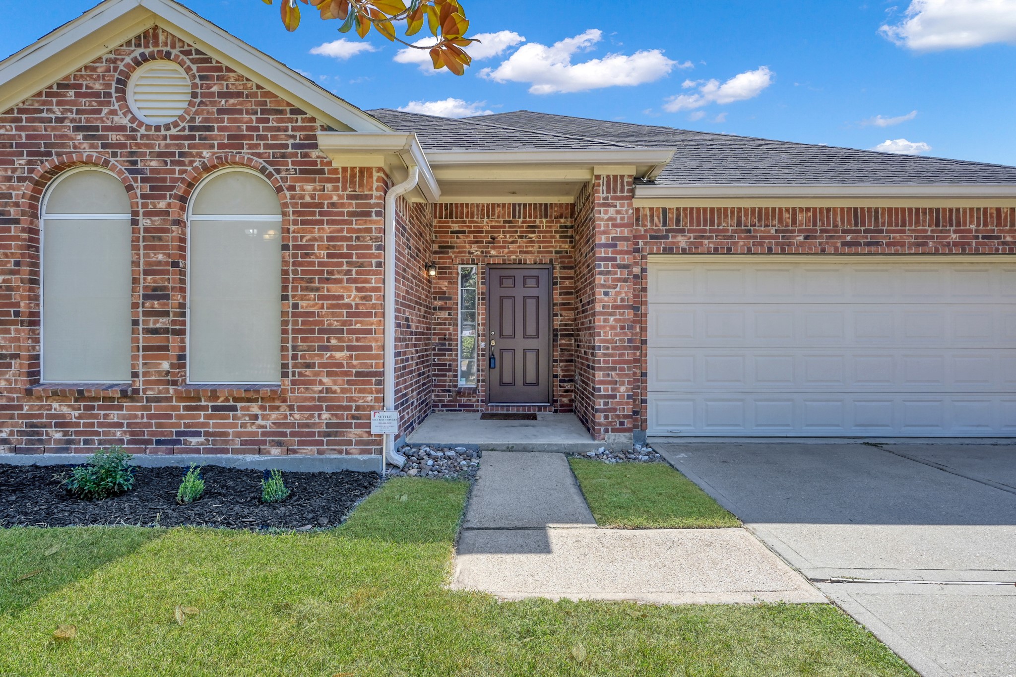 952 Crannog Way Conroe, TX 77301 - Photo 3 of 39