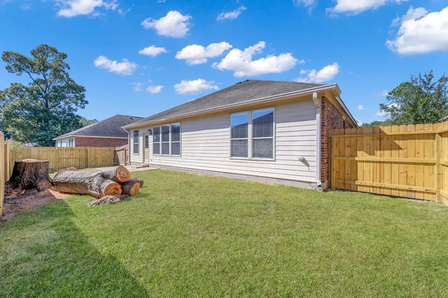 $2,000 | 952 Crannog Way, Conroe, TX 77301