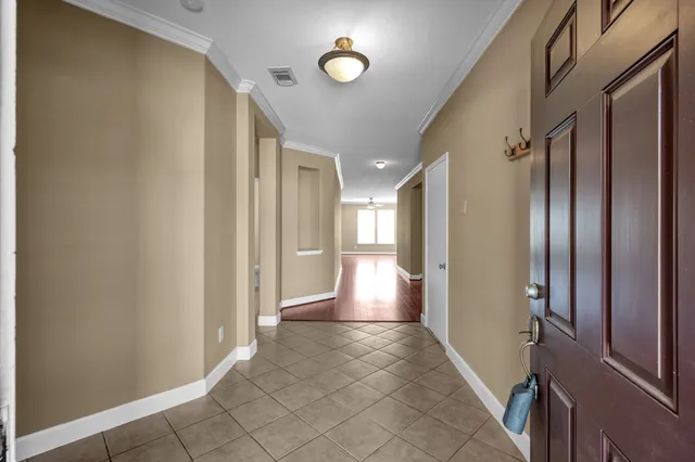 $2,000 | 952 Crannog Way, Conroe, TX 77301