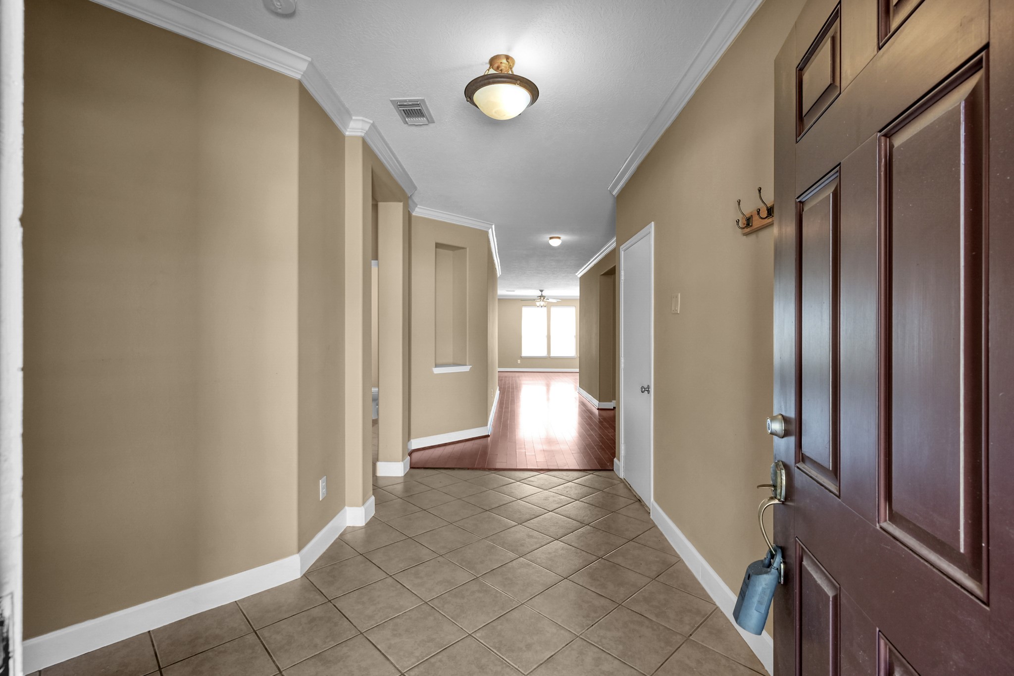 952 Crannog Way Conroe, TX 77301 - Photo 4 of 39