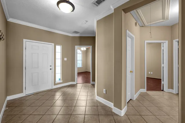 $2,000 | 952 Crannog Way, Conroe, TX 77301