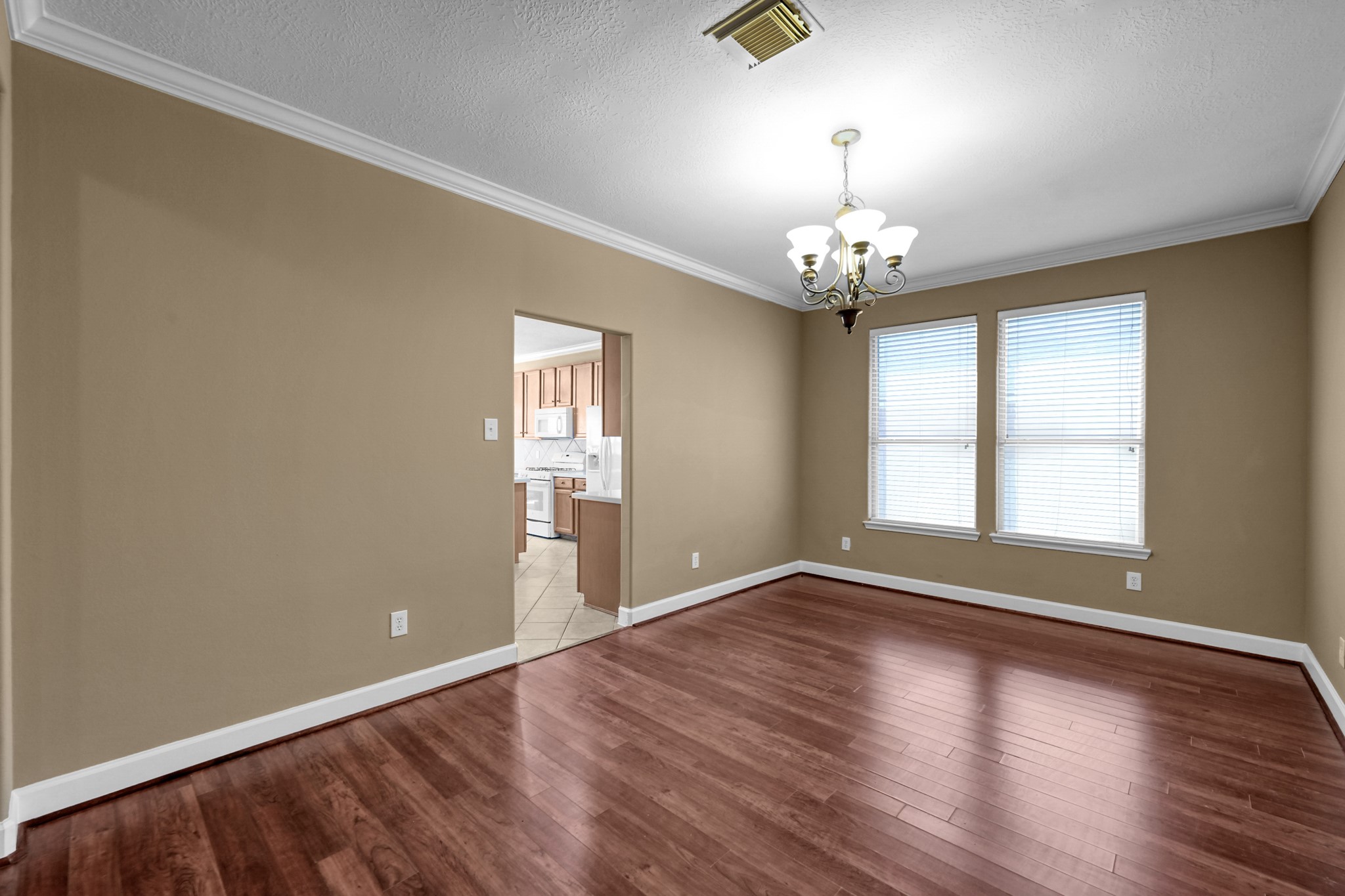 952 Crannog Way Conroe, TX 77301 - Photo 7 of 39