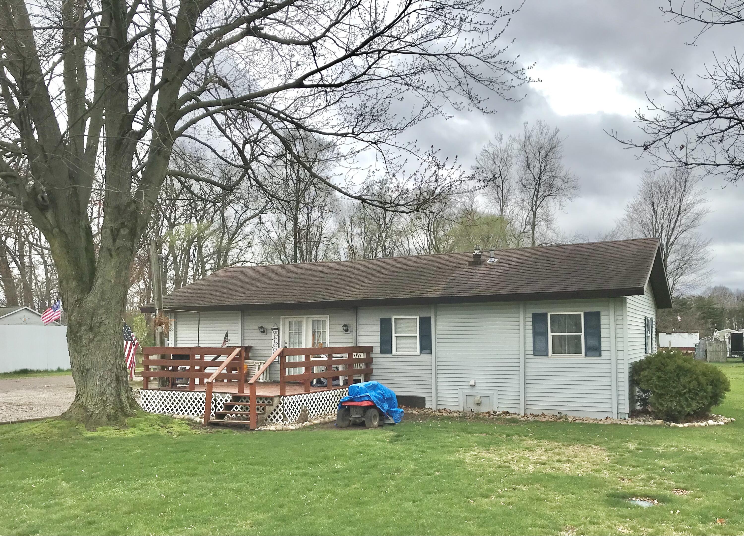 69405 Thomas Road White Pigeon, MI 49099 - Photo 1 of 25 6957E4CA-5C4C-4F21-ABF0-ED6C931E6FEC