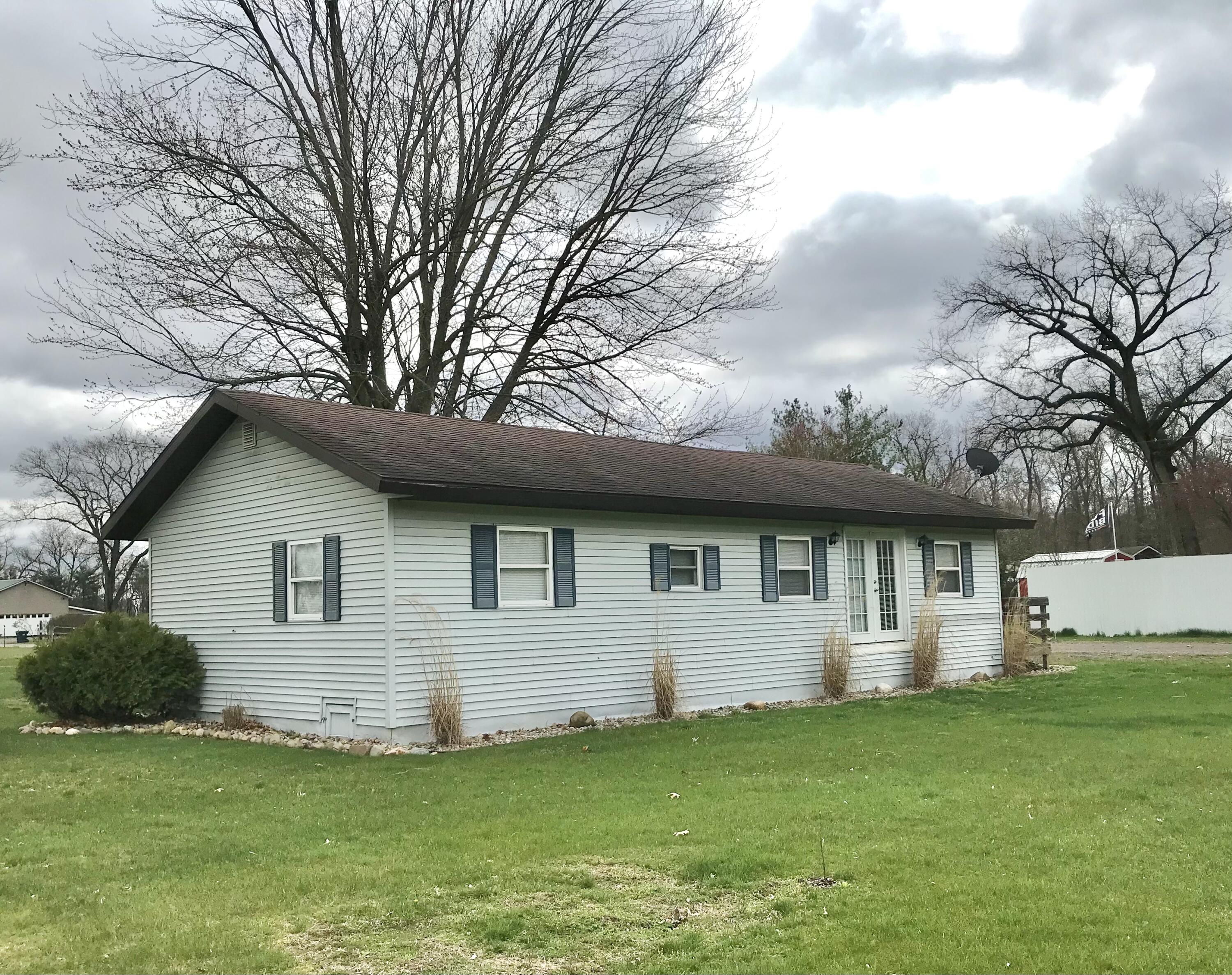 69405 Thomas Road White Pigeon, MI 49099 - Photo 24 of 25 C04A05A7-4DD0-42D2-A69E-89E415AA6331