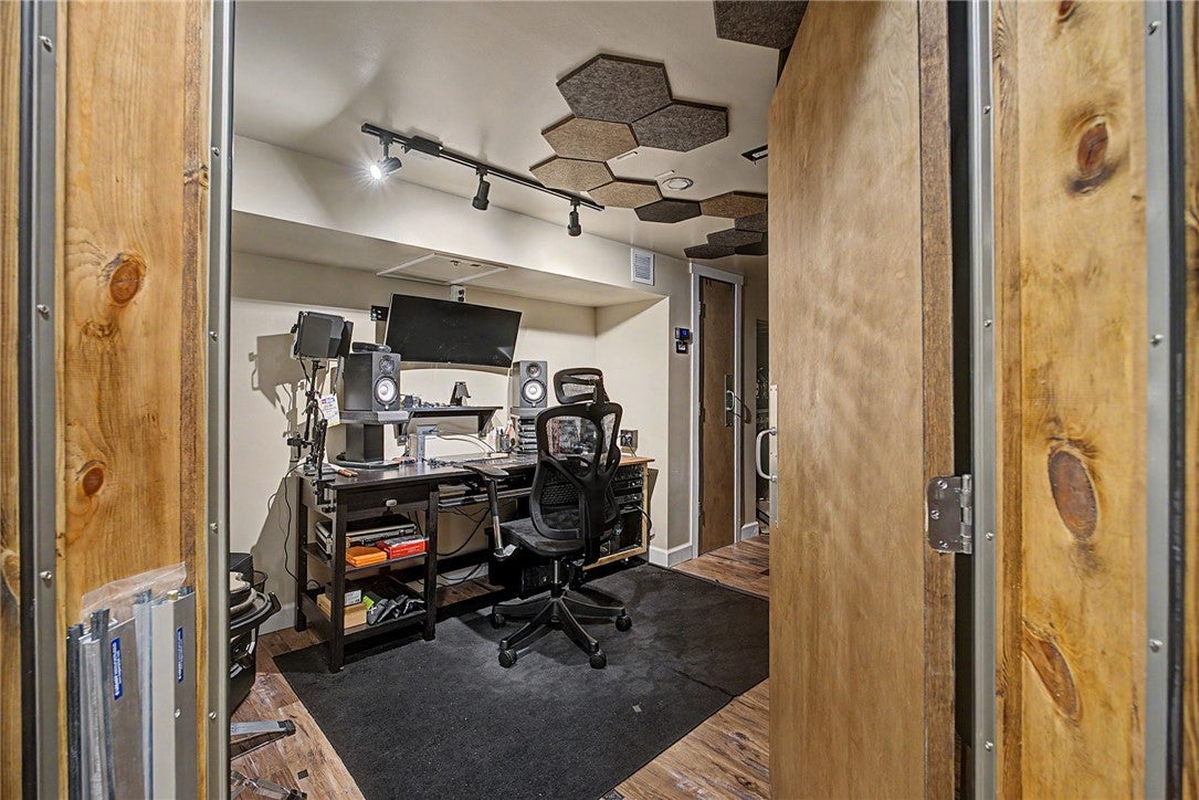 4306 Blue Rock Road Riverside, OH 45432 - Photo 33 of 74 Gallery Image 33