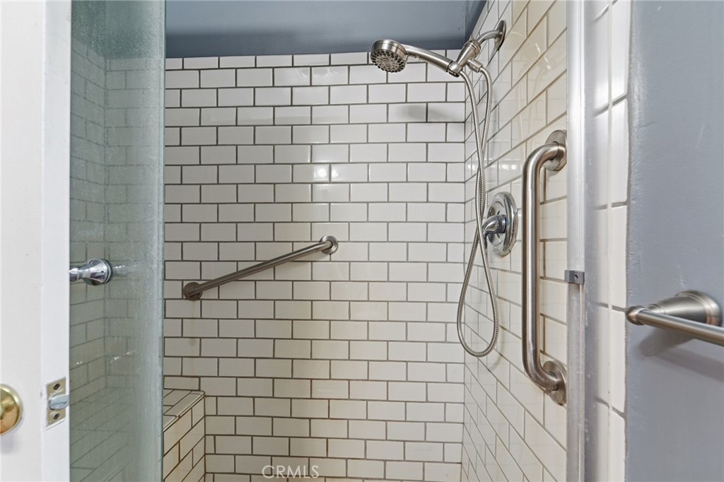 8226 Fenwick Street Sunland, CA 91040 - Photo 11 of 18