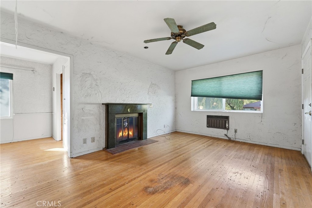 8226 Fenwick Street Sunland, CA 91040 - Photo 3 of 18