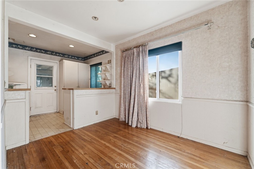 8226 Fenwick Street Sunland, CA 91040 - Photo 5 of 18