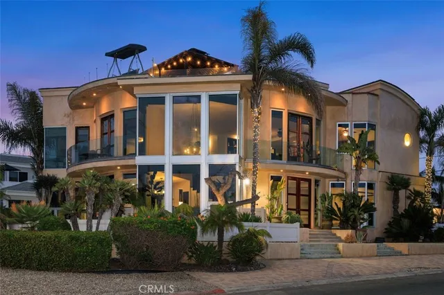 $6,450,000 | 5390 Carlsbad Boulevard, Carlsbad, CA 92008