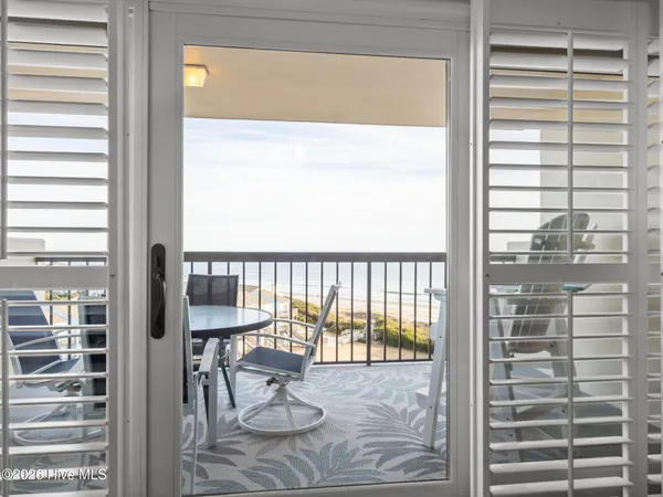 $585,000 | 8801 Reed Drive, Unit 613, Emerald Isle, NC 28594