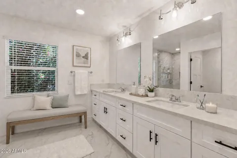 $750,000 | 5745 North 13th Place, Phoenix, AZ 85014
