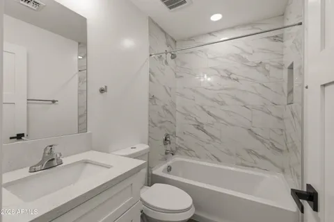 $750,000 | 5745 North 13th Place, Phoenix, AZ 85014