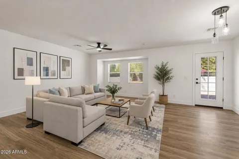 $750,000 | 5745 North 13th Place, Phoenix, AZ 85014