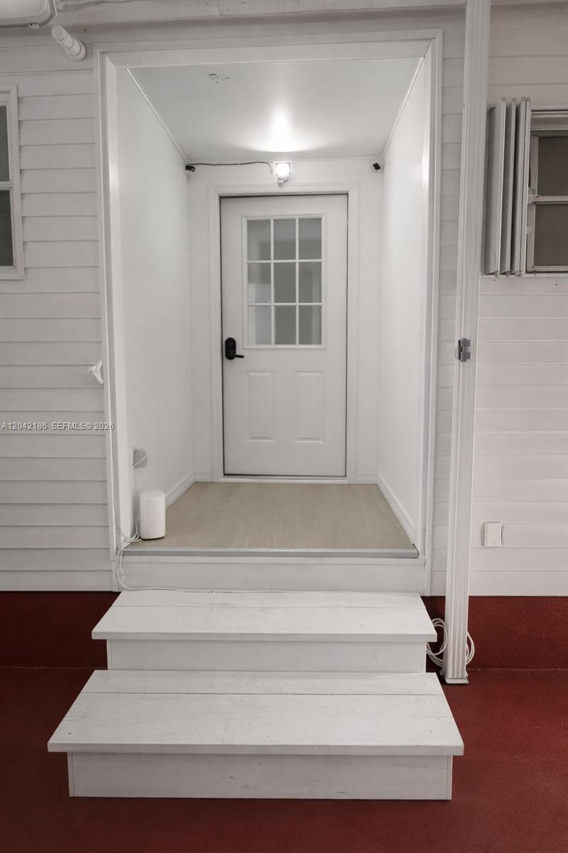 2260 Southwest 85th Way Davie, FL 33324 - Photo 23 of 37