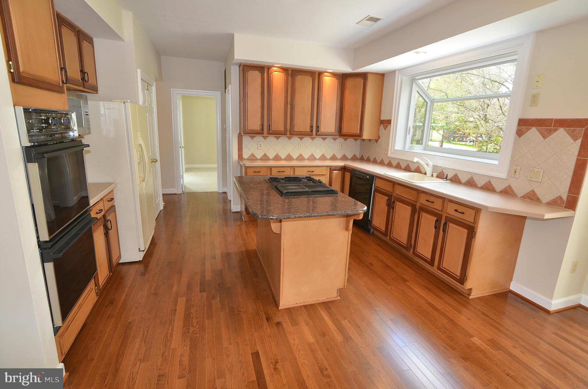 1330 Pleasant Meadow Road Crofton, MD 21114 - Photo 7 of 29 Kitchen