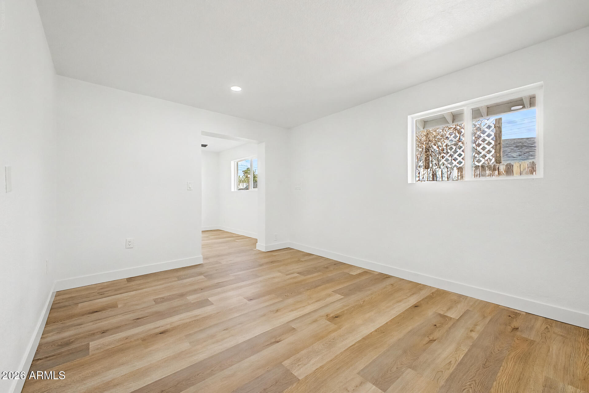 3909 West Griswold Road Phoenix, AZ 85051 - Photo 28 of 44 22 Griswold