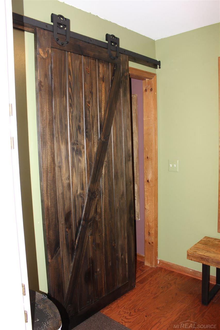 3492 Galbraith Line Road Yale, MI 48097 - Photo 5 of 22 31338433-4.JPG