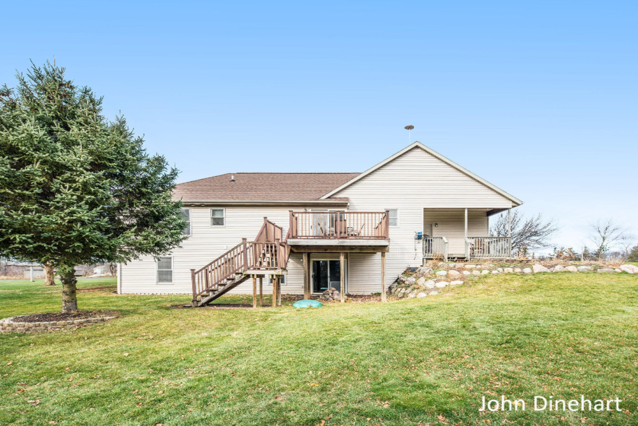 378 Owen Road Ionia, MI 48846 - Photo 5 of 25 378-Owen-34