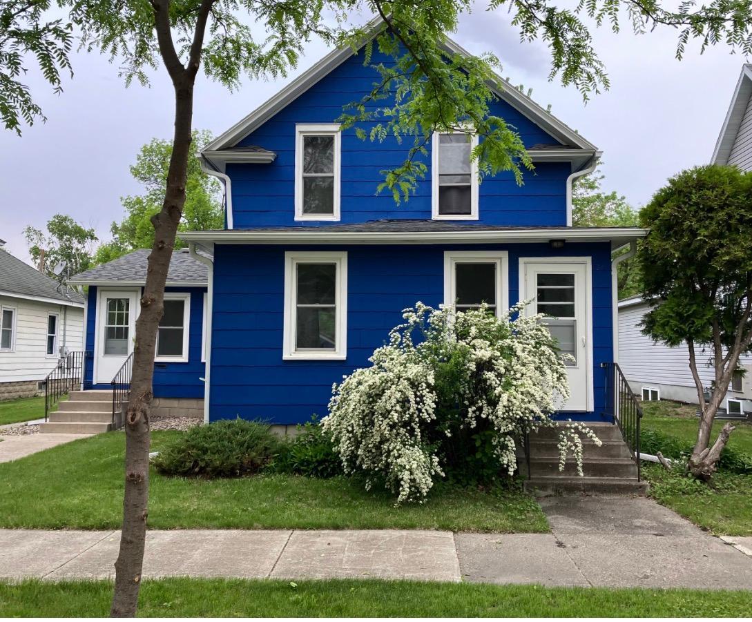 305 East 7th Street Morris, MN 56267 - Photo 2 of 41