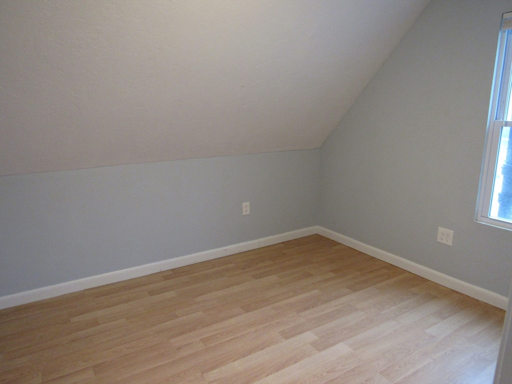 72 Emerald Street, Unit 2 Gardner, MA 01440 - Photo 23 of 25