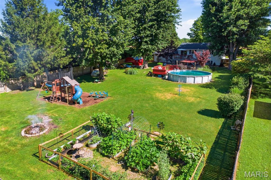 10904 Lake Road Highland, IL 62249 - Photo 10 of 17