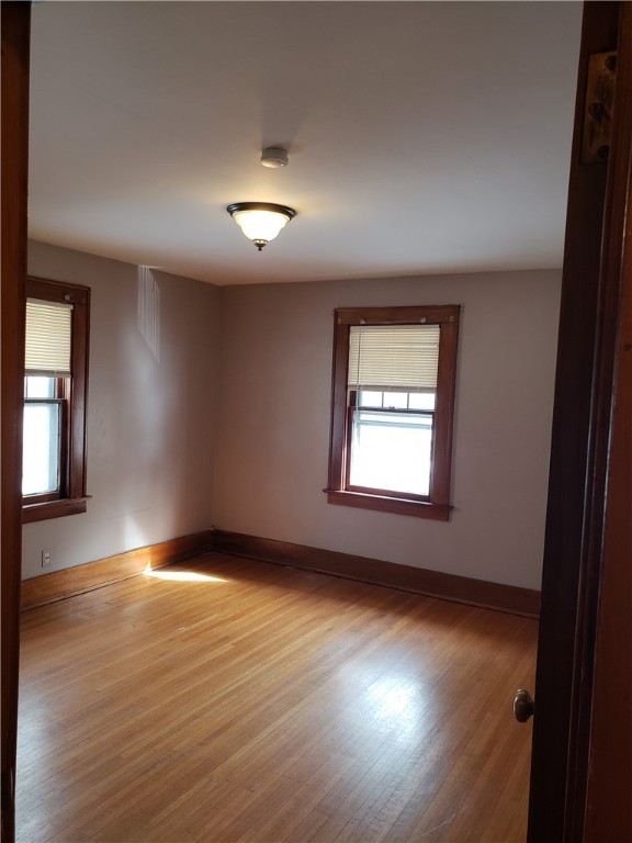 26 Irvington Road Rochester, NY 14620 - Photo 4 of 9