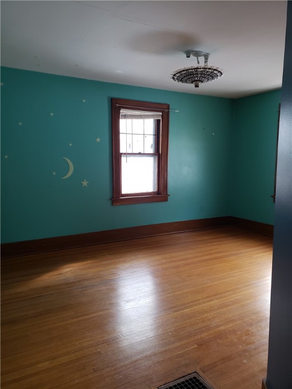 26 Irvington Road Rochester, NY 14620 - Photo 7 of 9