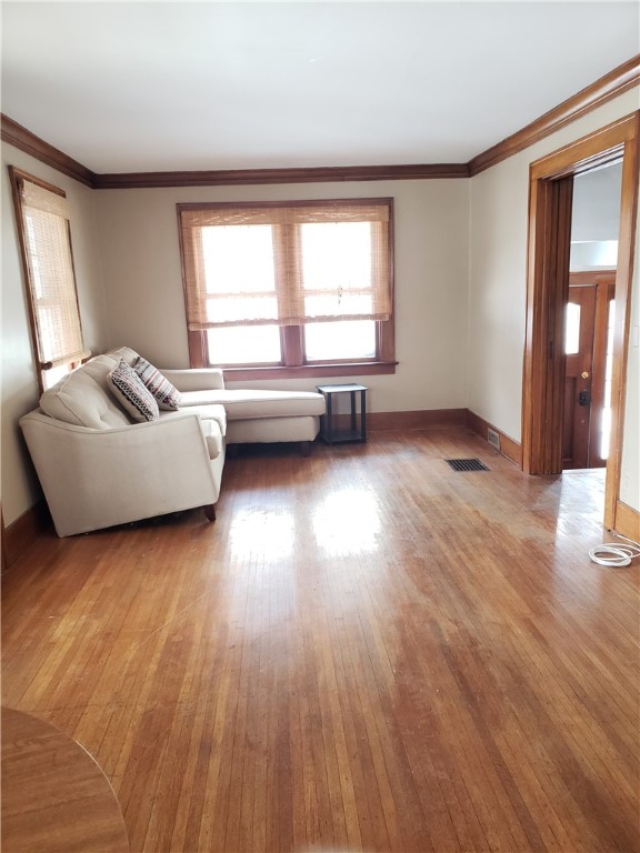 26 Irvington Road Rochester, NY 14620 - Photo 8 of 9