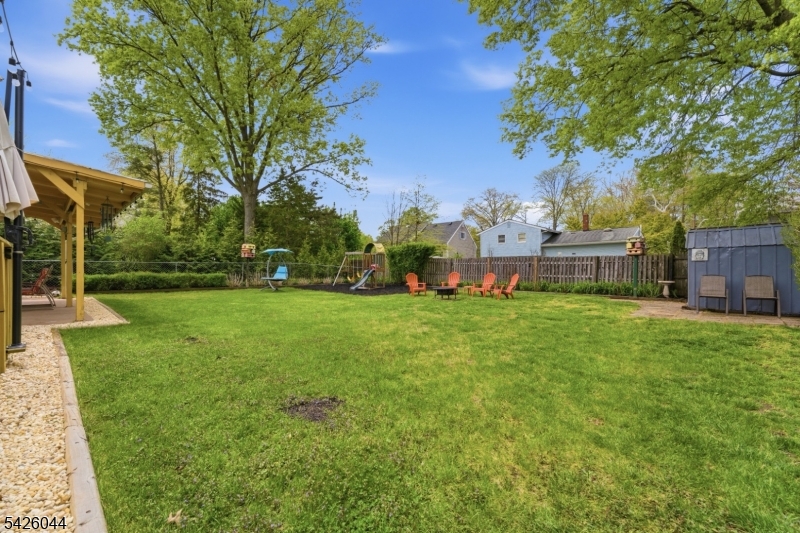 47 Sycamore Street Somerville, NJ 08876 - Photo 25 of 29