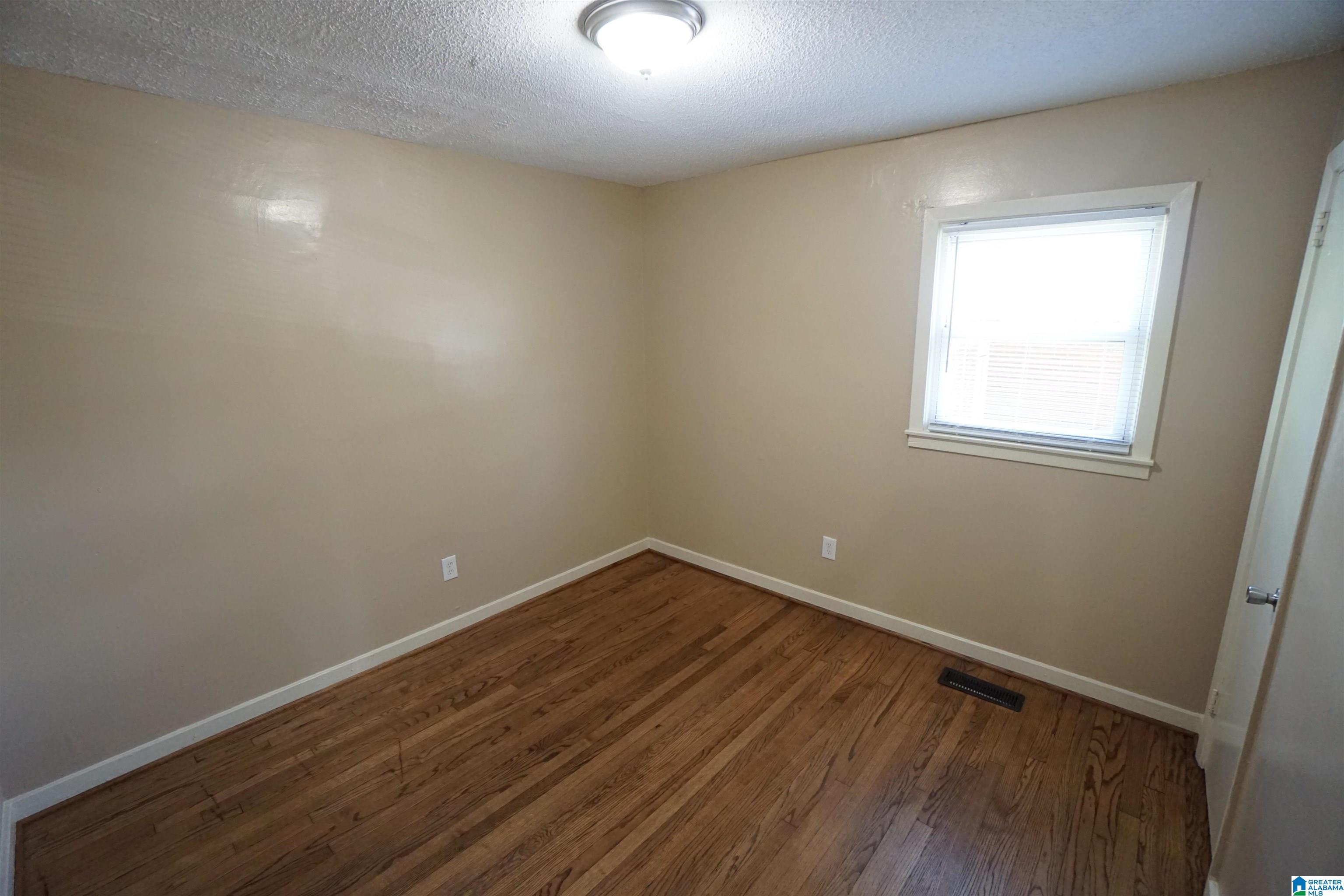 1688 18th Way Southwest Birmingham, AL 35211 - Photo 23 of 37
