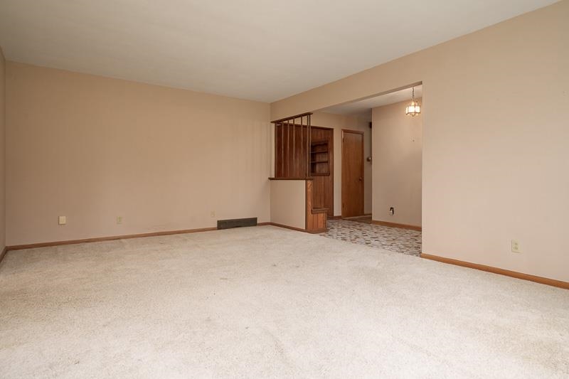 3090 Dallas Road Rockford, IL 61109 - Photo 7 of 45 Gallery Image 7