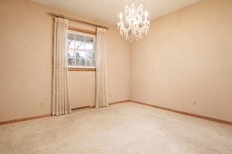 3090 Dallas Road Rockford, IL 61109 - Photo 9 of 45 Gallery Image 9