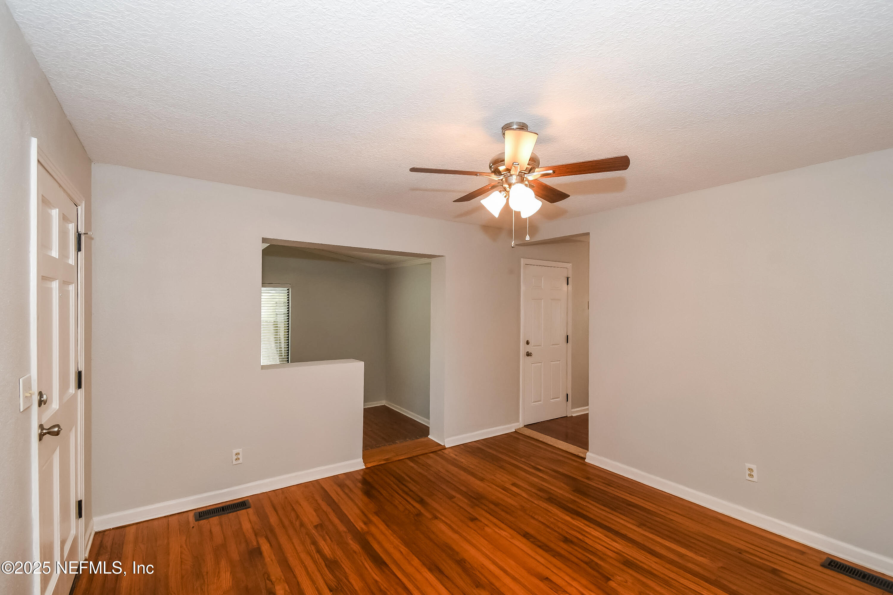 1220 Adrian Court Jacksonville, FL 32205 - Photo 7 of 15 007-photo-dining-room-7884516