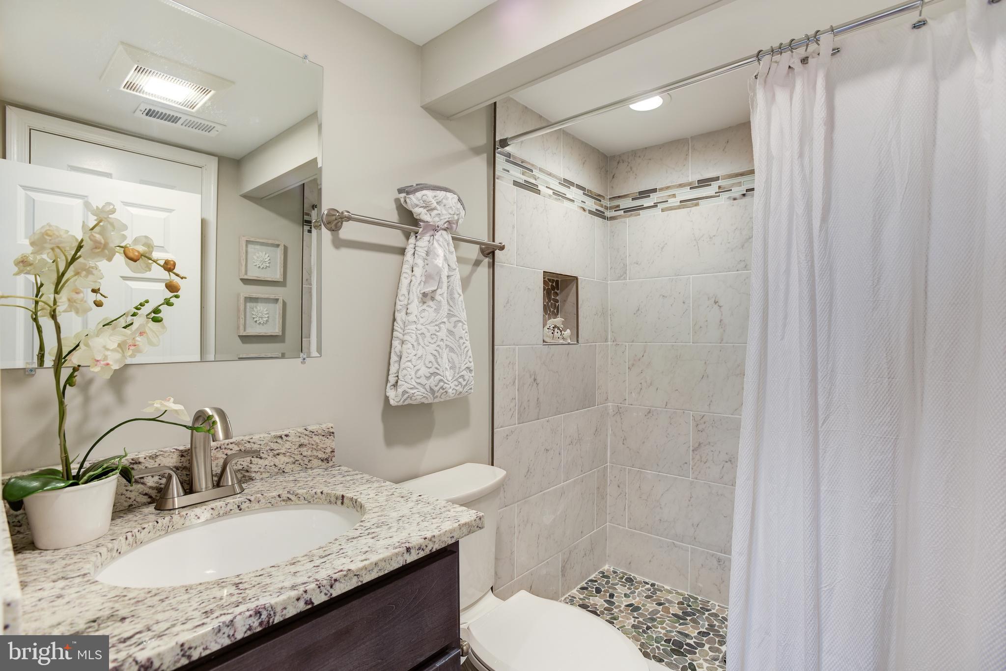 417 Penwood Road Silver Spring, MD 20901 - Photo 30 of 40 Full Bath