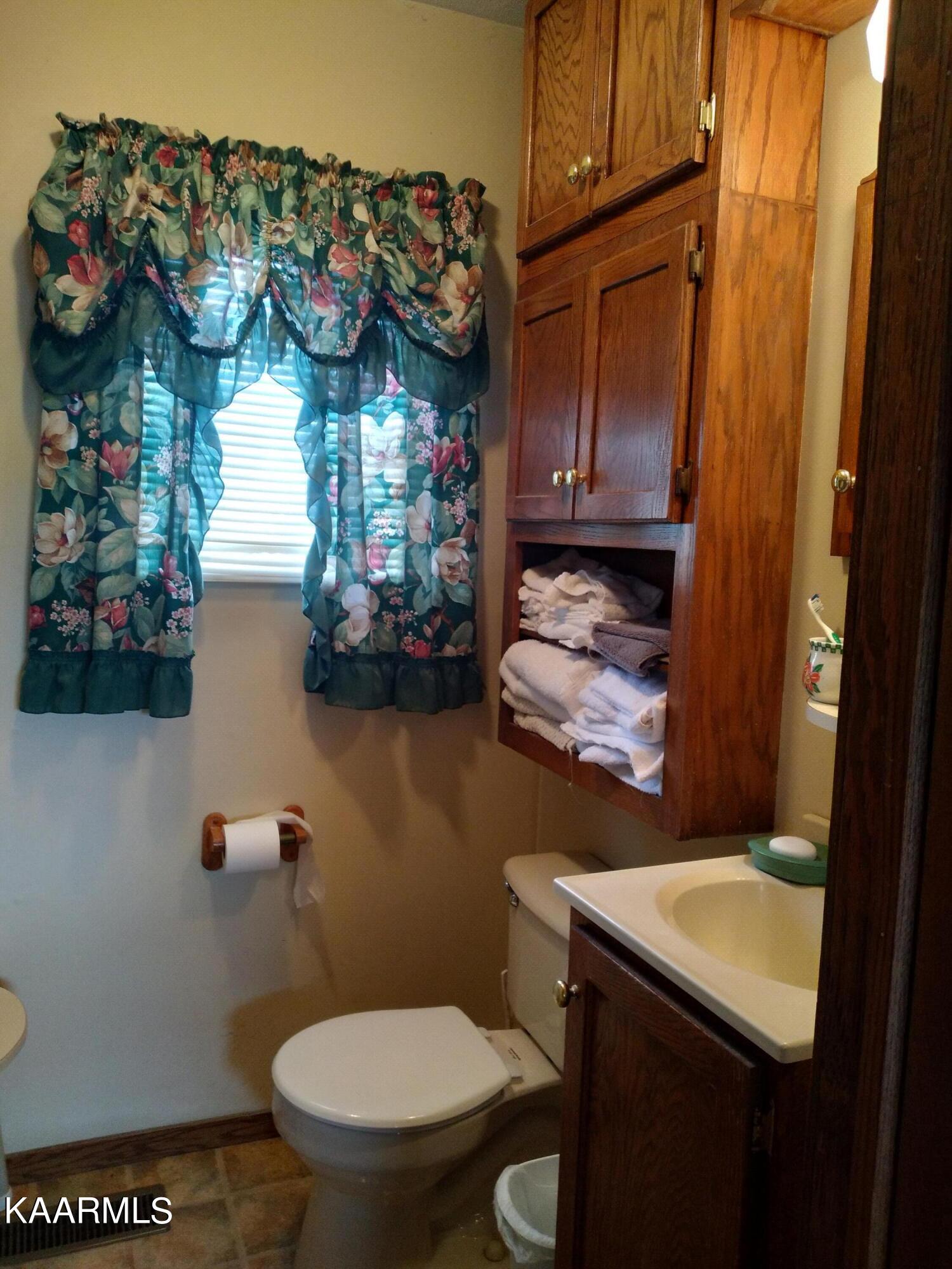 4230 Wilderness Road Ewing, VA 24248 - Photo 14 of 16 20221128_114335
