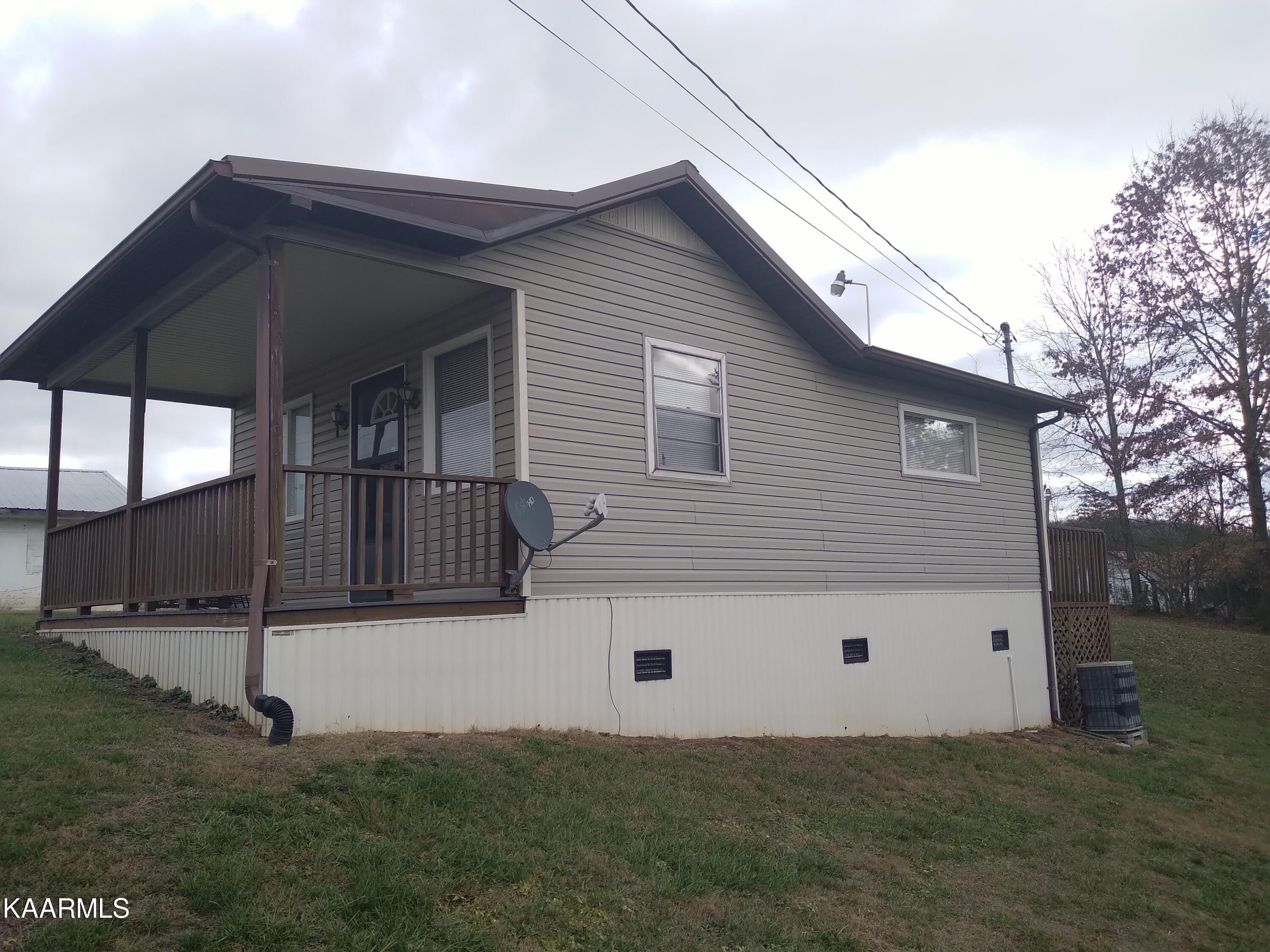 4230 Wilderness Road Ewing, VA 24248 - Photo 3 of 16 20221128_113310