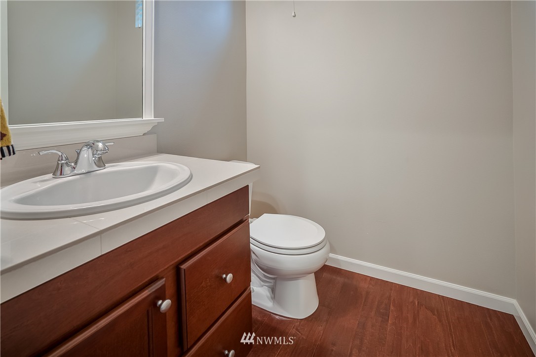 5619 Northeast 9th Street Renton, WA 98059 - Photo 11 of 23