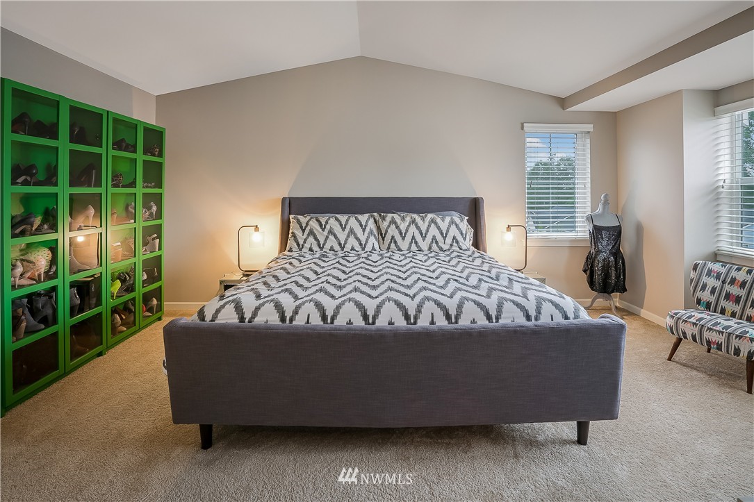 5619 Northeast 9th Street Renton, WA 98059 - Photo 15 of 23