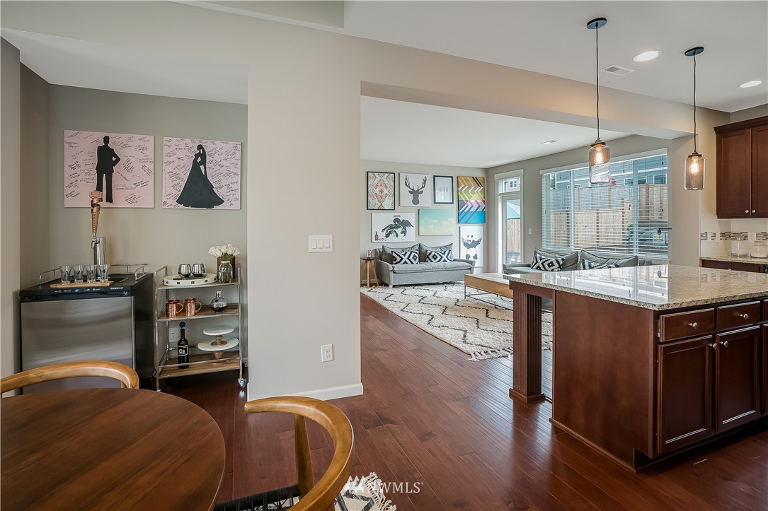 5619 Northeast 9th Street Renton, WA 98059 - Photo 9 of 23