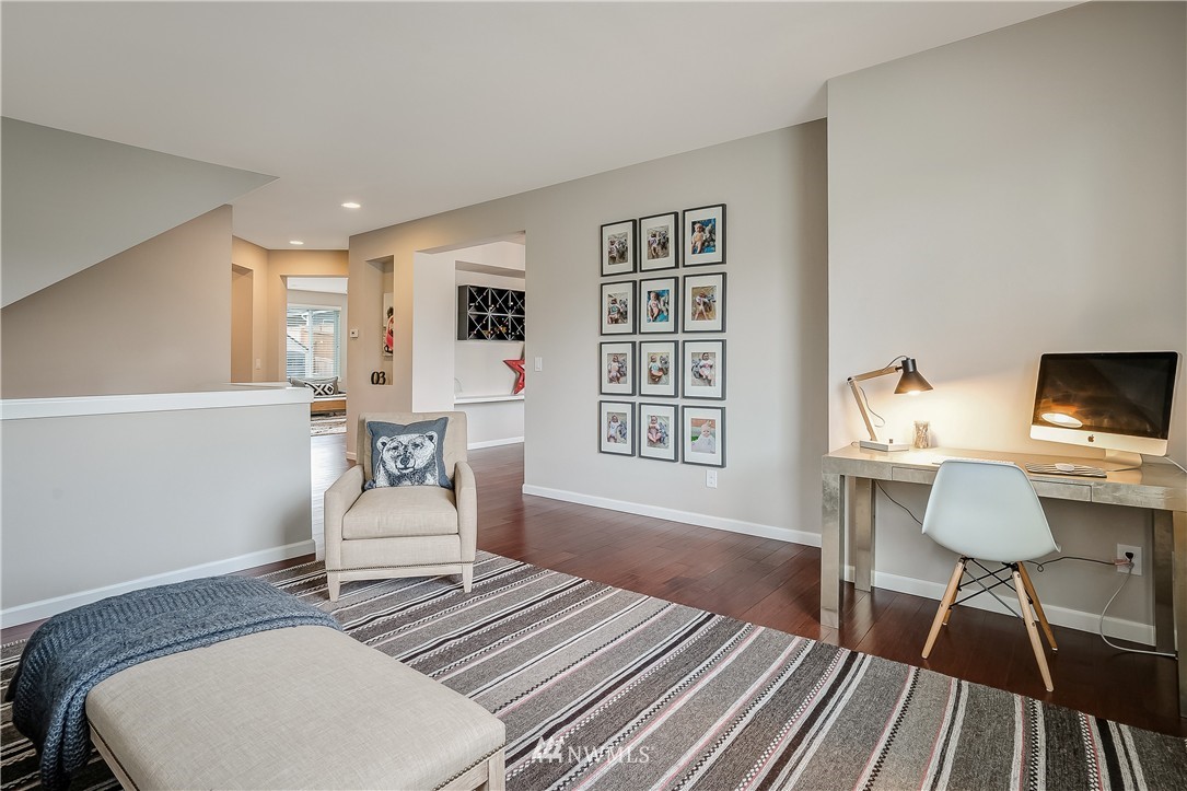 5619 Northeast 9th Street Renton, WA 98059 - Photo 10 of 23
