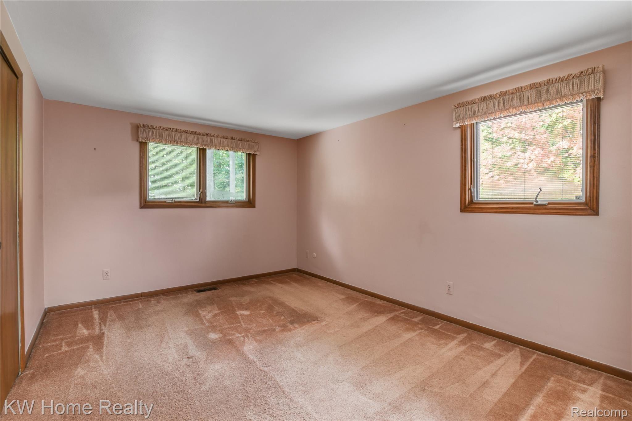 30059 Richmond Road Farmington, MI 48334 - Photo 23 of 39 27-print-30059 Richmond Road - Farmington Hills0022.jpg