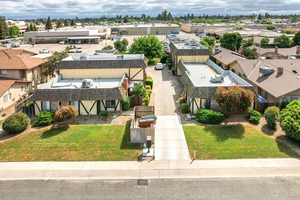 $800,000 | 2432 South Sallee Street, Visalia, CA 93277