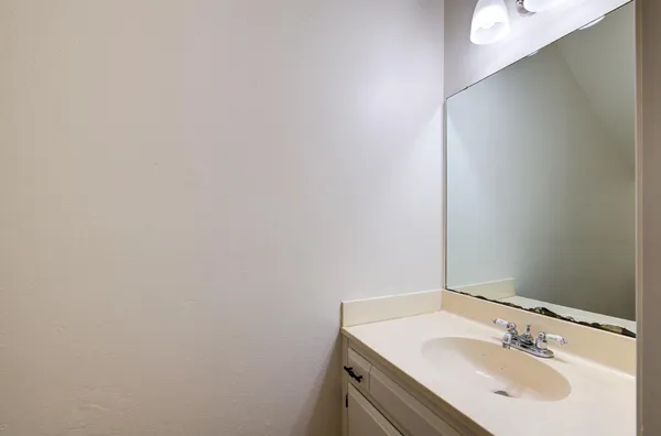 $800,000 | 2432 South Sallee Street, Visalia, CA 93277