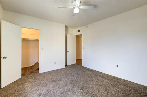 $800,000 | 2432 South Sallee Street, Visalia, CA 93277