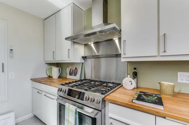 $7,800 | 831 Bruce Drive, Palo Alto, CA 94303