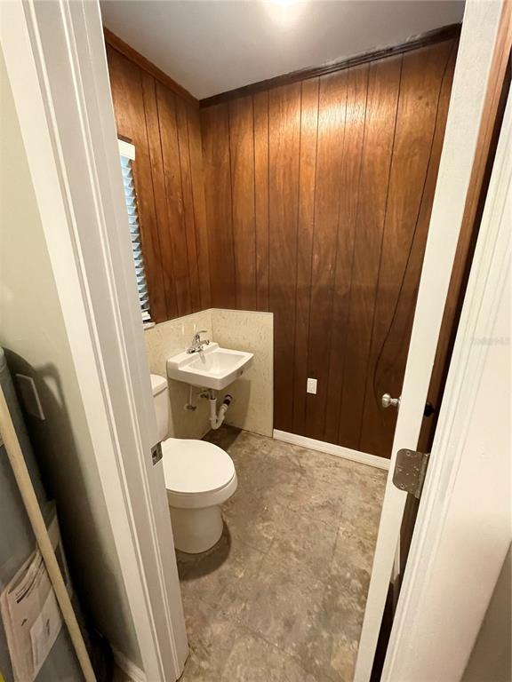 3267 Rackley Road Brooksville, FL 34604 - Photo 19 of 23 a bathroom with a sink and toilet